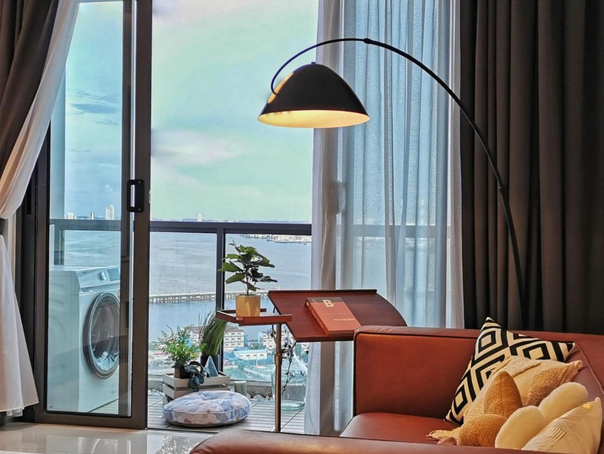 Yussy 2 Bedroom Sea View Condo At R&F Princess Cove Johor Bahru Dış mekan fotoğraf